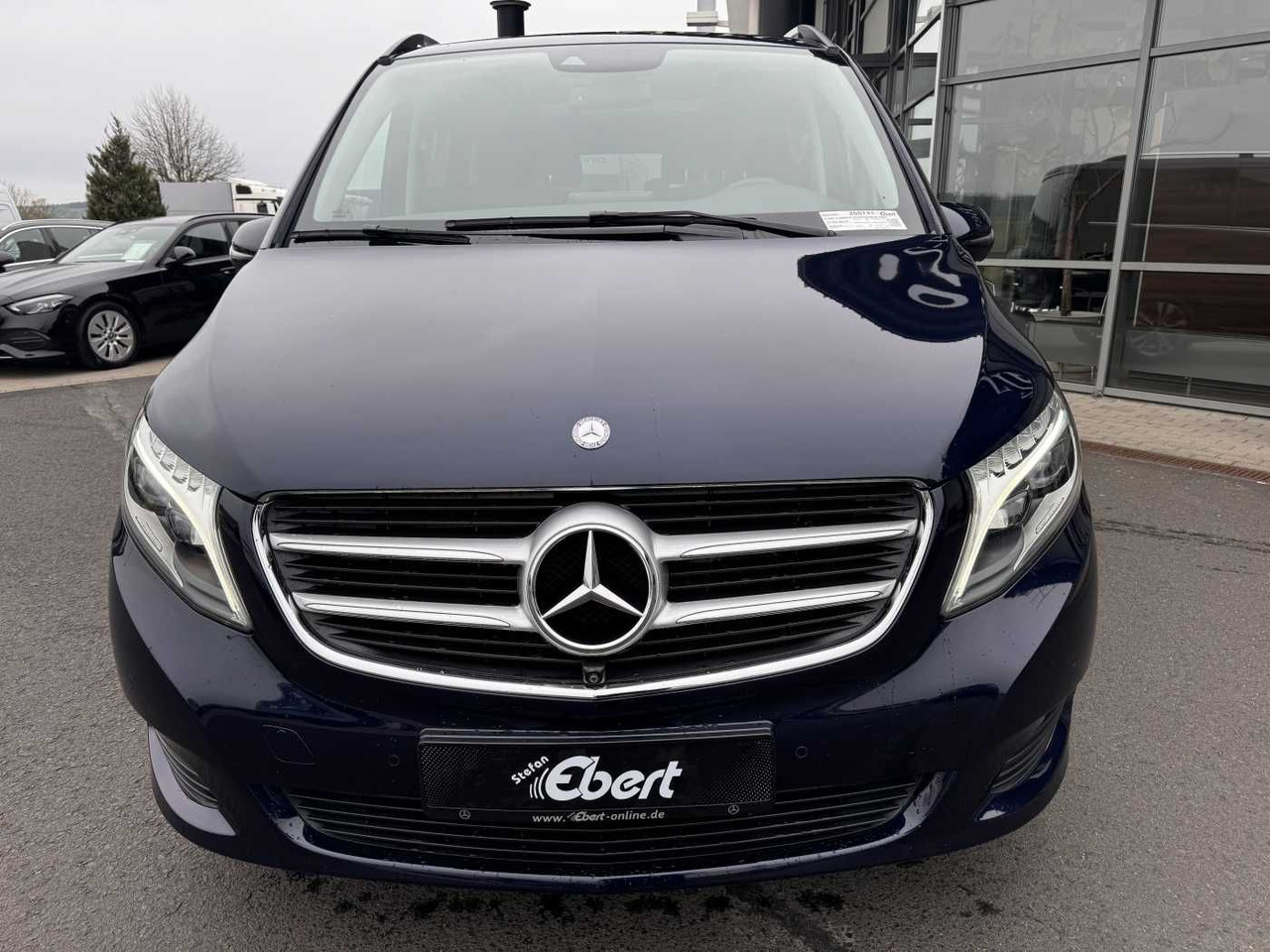 Mercedes-Benz V 250 d AVA ED 4MATIC Panorama Tisch 360 Sound - 小型客车:图2 Mercedes-Benz V 250 d AVA ED 4MATIC Panorama Tisch 360 Sound - 小型客车:图2
