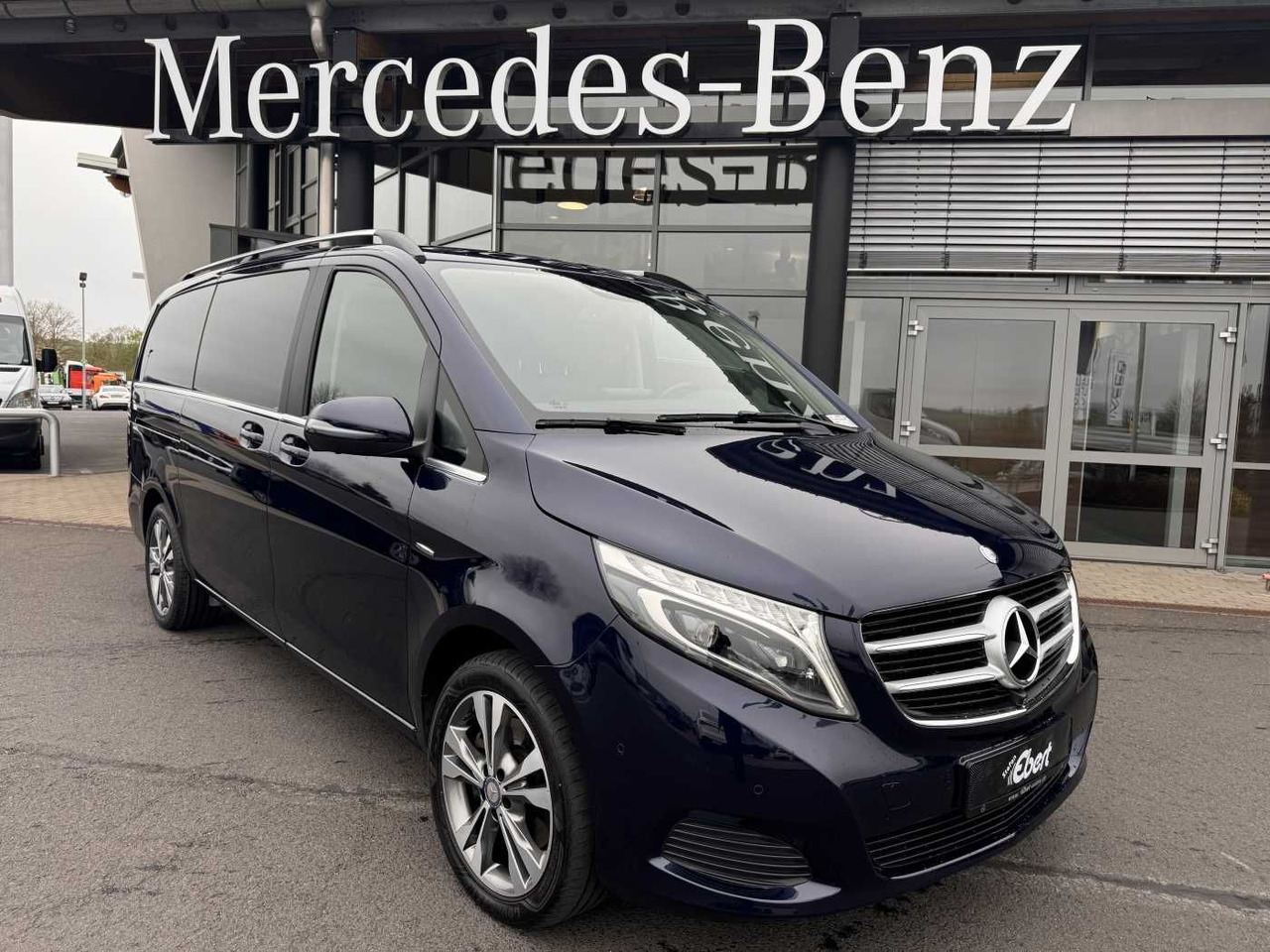 Mercedes-Benz V 250 d AVA ED 4MATIC Panorama Tisch 360 Sound - 小型客车:图1 Mercedes-Benz V 250 d AVA ED 4MATIC Panorama Tisch 360 Sound - 小型客车:图1