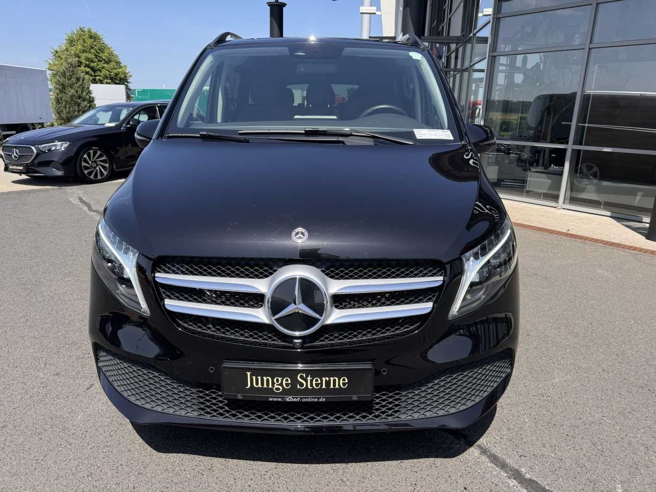 Mercedes-Benz V 300 d 4MATIC AVA 3430 AHK2,5 DISTRONIC 360 - 汽车:图2 Mercedes-Benz V 300 d 4MATIC AVA 3430 AHK2,5 DISTRONIC 360 - 汽车:图2