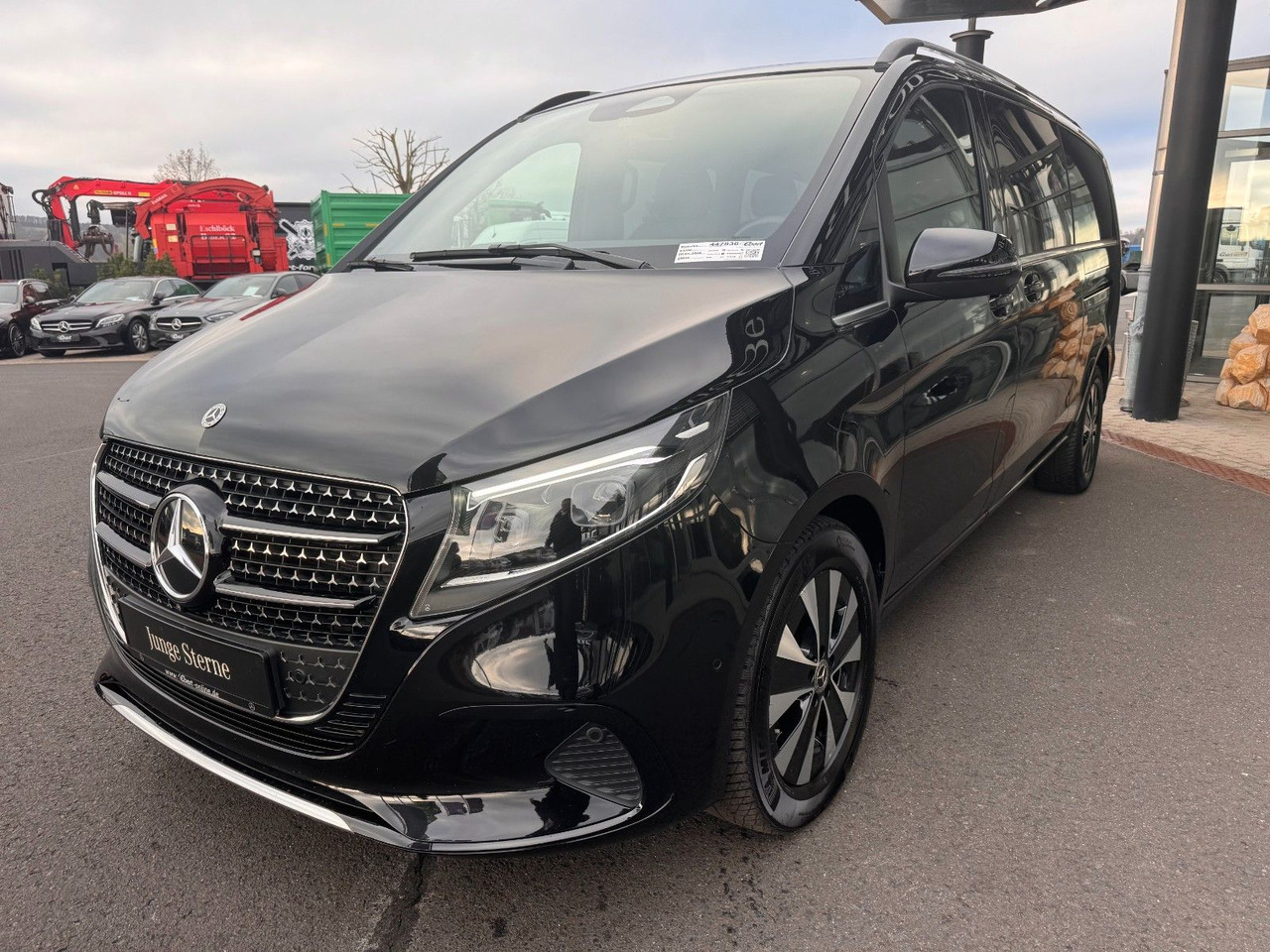 Mercedes-Benz V 300 d 4MATIC AVA Extral AHK DISTRONIC Stdh - 小型客车:图3 Mercedes-Benz V 300 d 4MATIC AVA Extral AHK DISTRONIC Stdh - 小型客车:图3