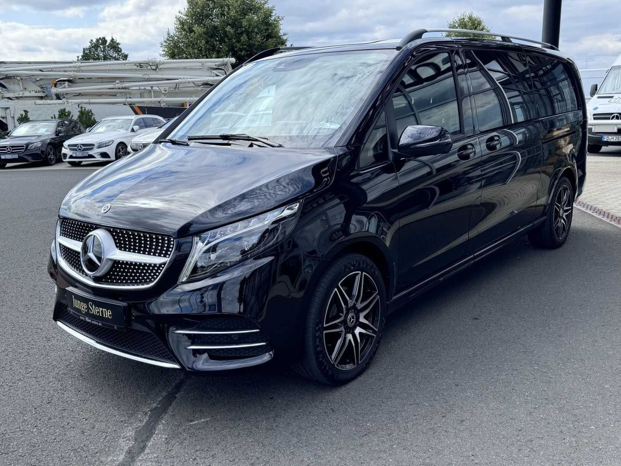 Mercedes-Benz V 300 d AVA AMG 4MATIC AIRMATIC Sitzklima el Tür - 汽车:图3 Mercedes-Benz V 300 d AVA AMG 4MATIC AIRMATIC Sitzklima el Tür - 汽车:图3