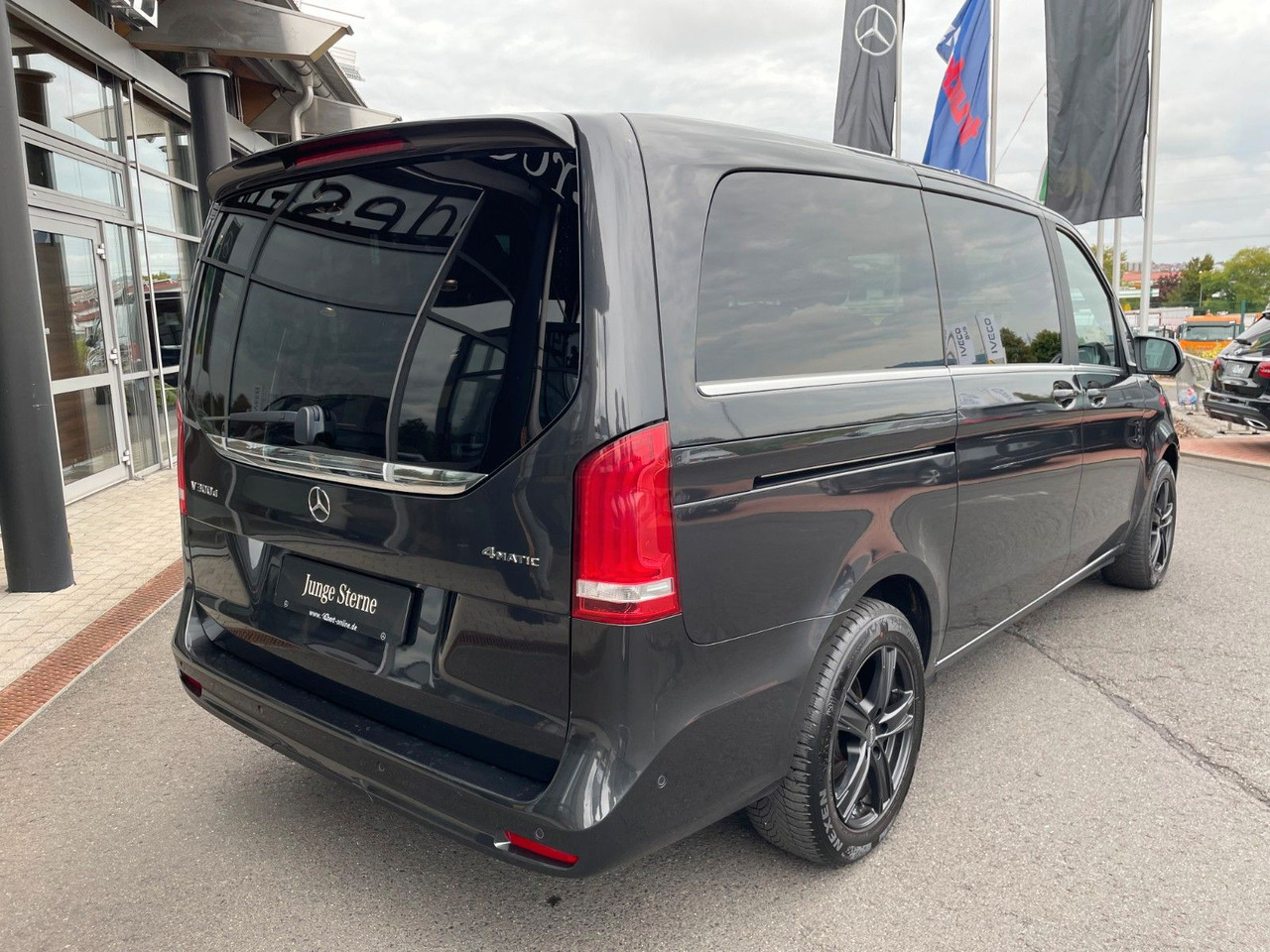 Mercedes-Benz V 300 d AVA ED 4MATIC Sitzklima Burmester 6Sitze - 旅行车:图4 Mercedes-Benz V 300 d AVA ED 4MATIC Sitzklima Burmester 6Sitze - 旅行车:图4