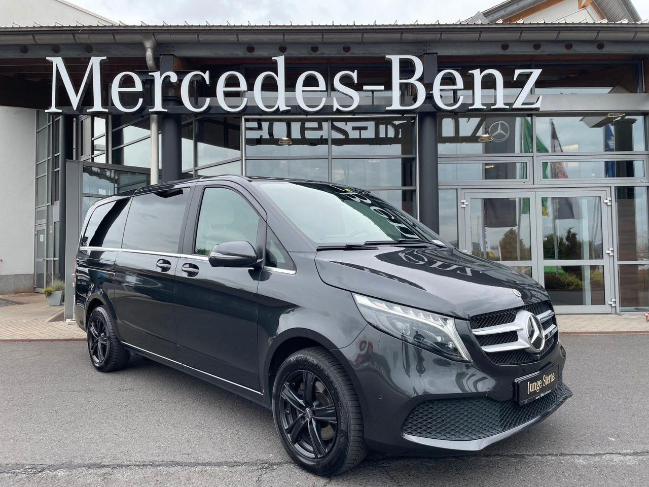 Mercedes-Benz V 300 d AVA ED 4MATIC Sitzklima Burmester 6Sitze - 旅行车:图1 Mercedes-Benz V 300 d AVA ED 4MATIC Sitzklima Burmester 6Sitze - 旅行车:图1