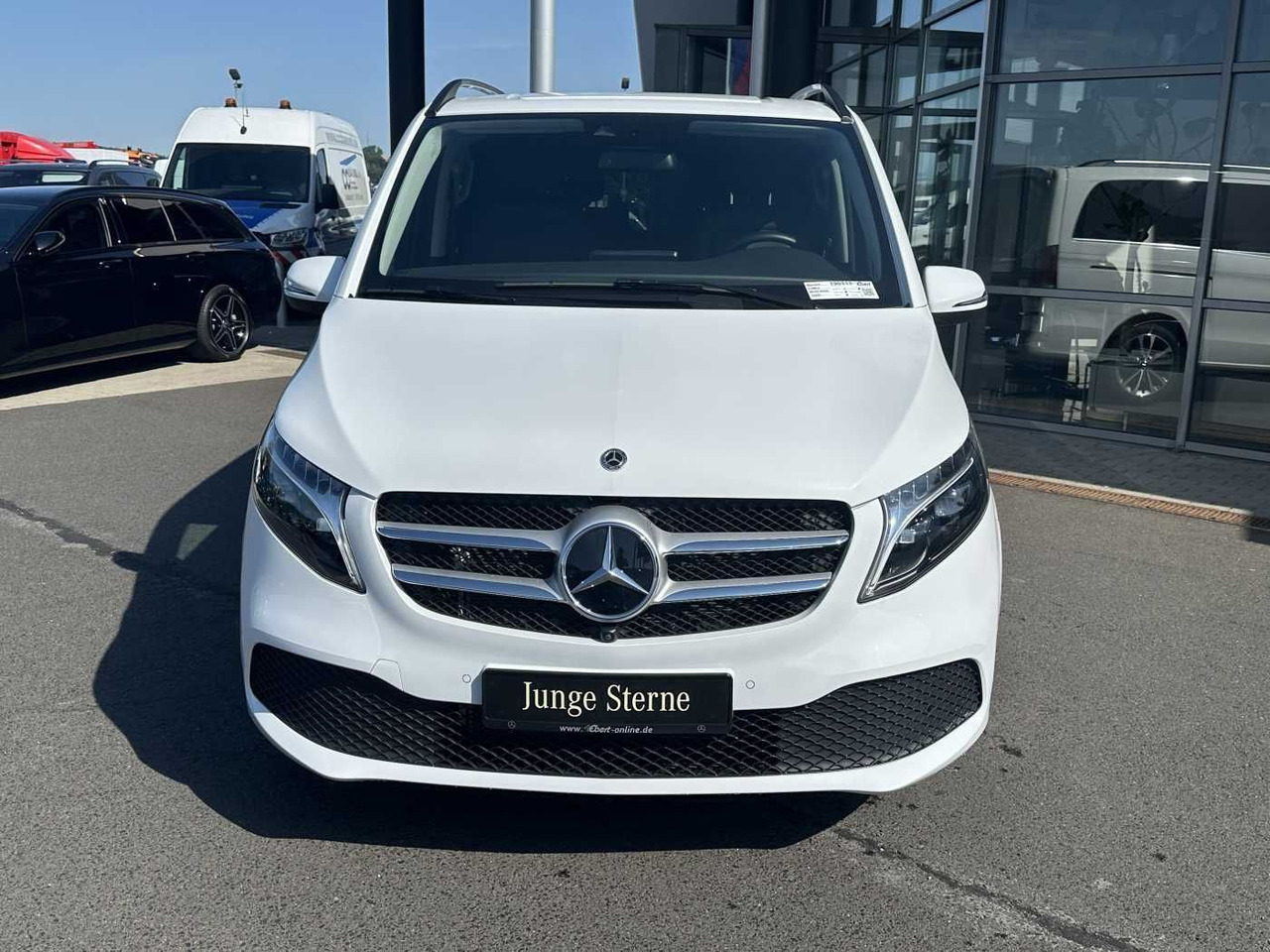 Mercedes-Benz V 300 d AVA ED 6Sitze Burmester 360Kamera el Tür - 汽车:图2 Mercedes-Benz V 300 d AVA ED 6Sitze Burmester 360Kamera el Tür - 汽车:图2