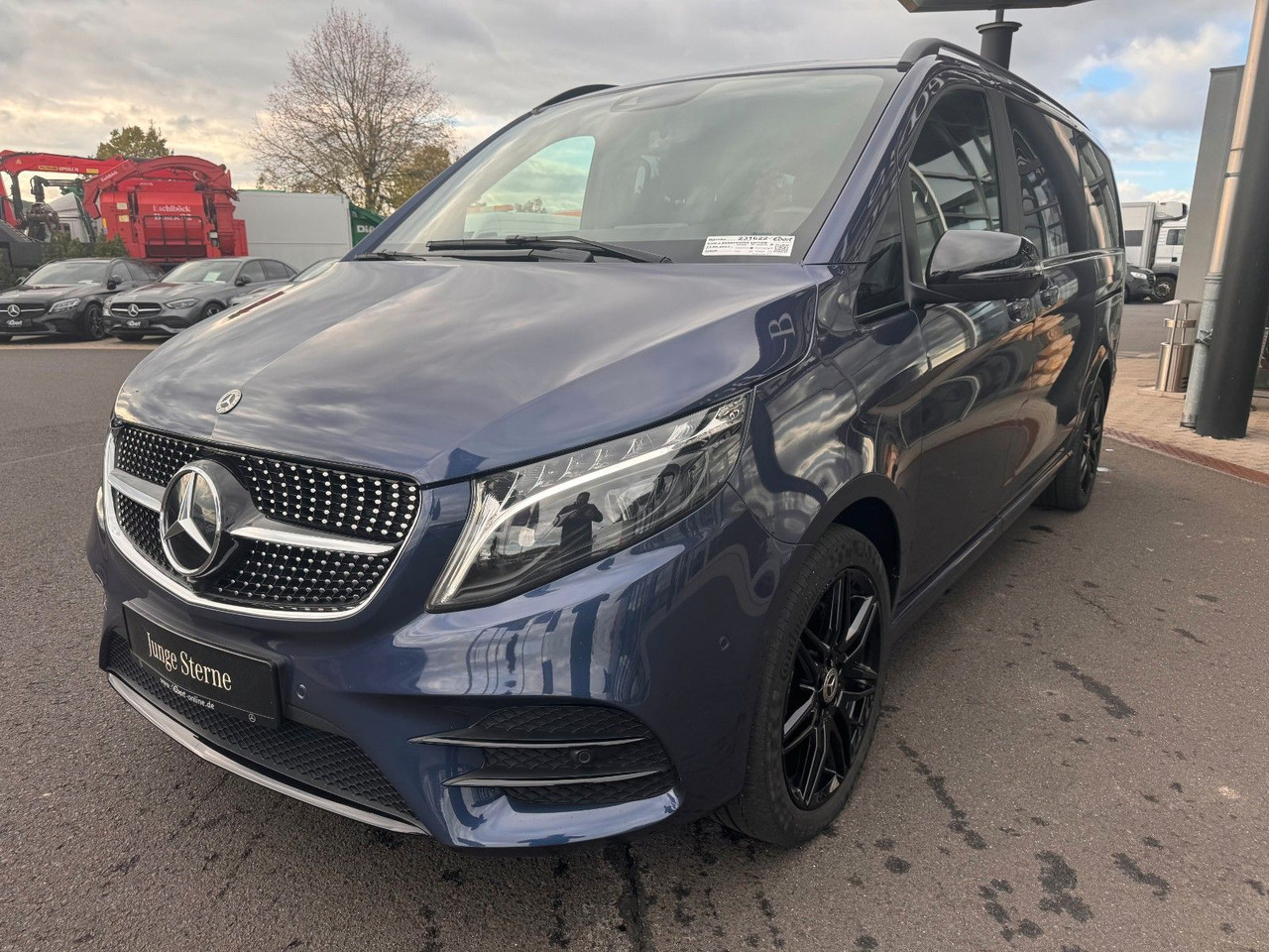 Mercedes-Benz V 300 d AVA ED AMG AHK2,5to DISTRONIC - 旅行车:图3 Mercedes-Benz V 300 d AVA ED AMG AHK2,5to DISTRONIC - 旅行车:图3