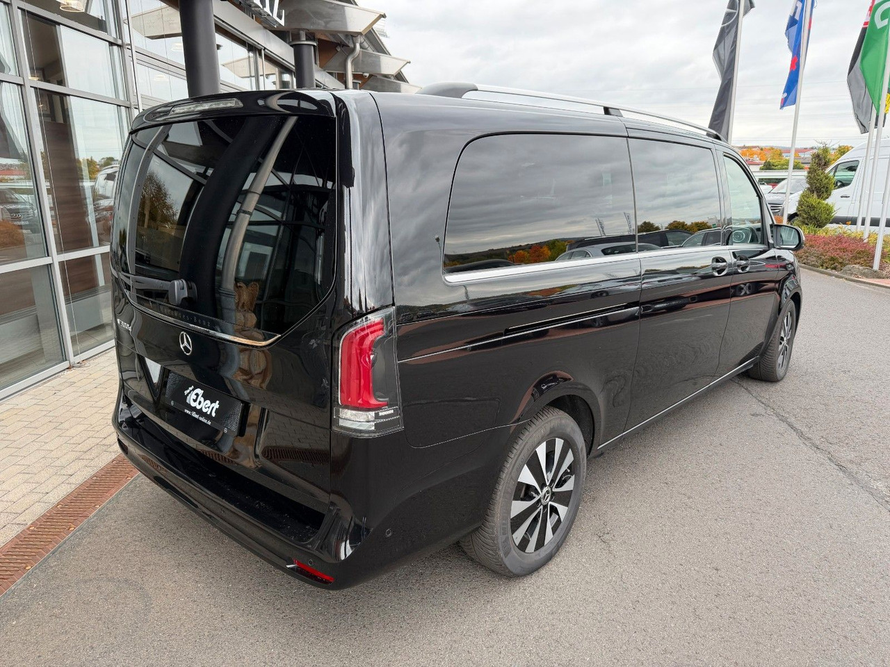 Mercedes-Benz V 300 d AVANTGARDE Extralang 360Kamera Standh - 旅行车:图4 Mercedes-Benz V 300 d AVANTGARDE Extralang 360Kamera Standh - 旅行车:图4