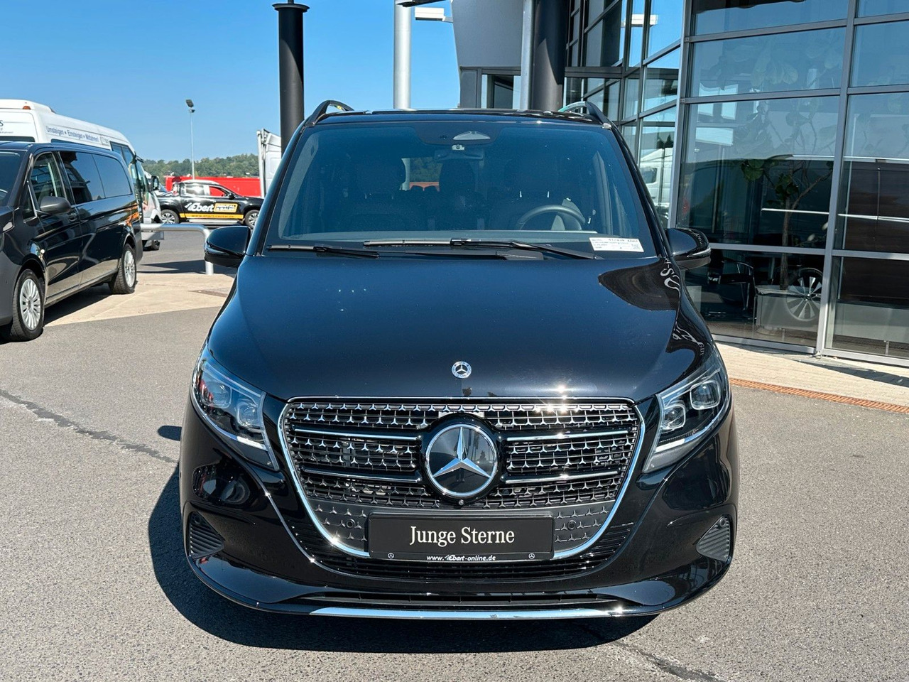 Mercedes-Benz V 300 d AVANTGARDE Extralang 360Kamera Standheiz - 旅行车:图2 Mercedes-Benz V 300 d AVANTGARDE Extralang 360Kamera Standheiz - 旅行车:图2