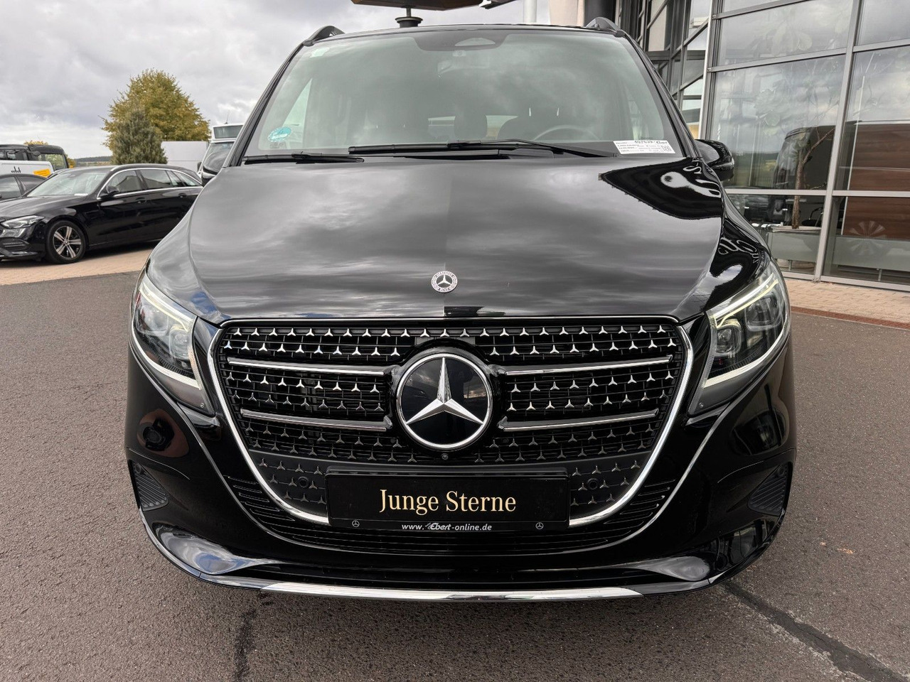 Mercedes-Benz V 300 d AVANTGARDE Extralang 360Kamera Standheiz - 旅行车:图2 Mercedes-Benz V 300 d AVANTGARDE Extralang 360Kamera Standheiz - 旅行车:图2