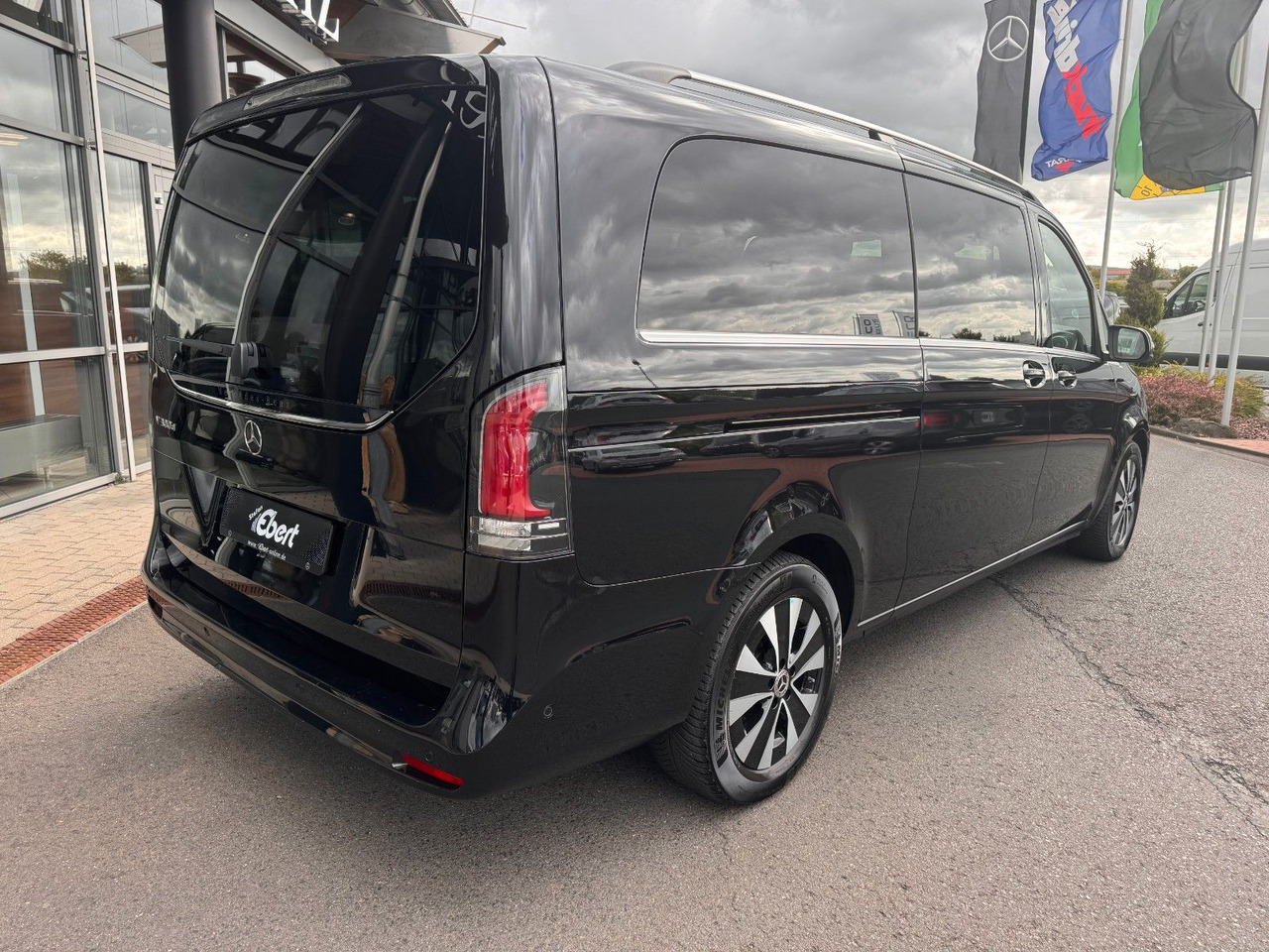 Mercedes-Benz V 300 d AVANTGARDE Extralang 360Kamera Standheiz - 旅行车:图4 Mercedes-Benz V 300 d AVANTGARDE Extralang 360Kamera Standheiz - 旅行车:图4