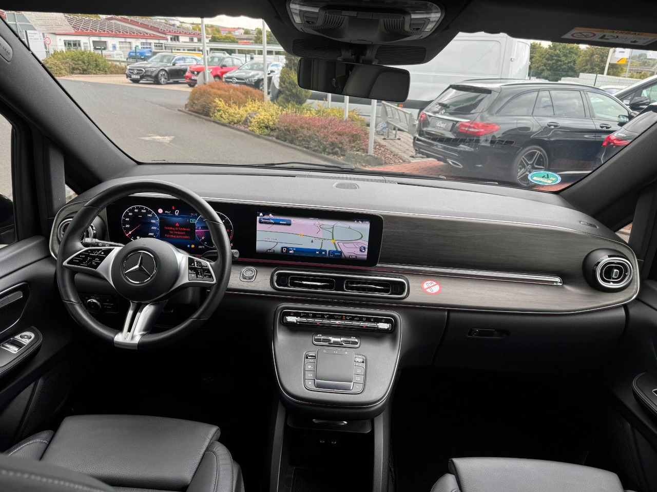 Mercedes-Benz V 300 d AVANTGARDE Extralang 360Kamera Standheiz 租赁 Mercedes-Benz V 300 d AVANTGARDE Extralang 360Kamera Standheiz：图9