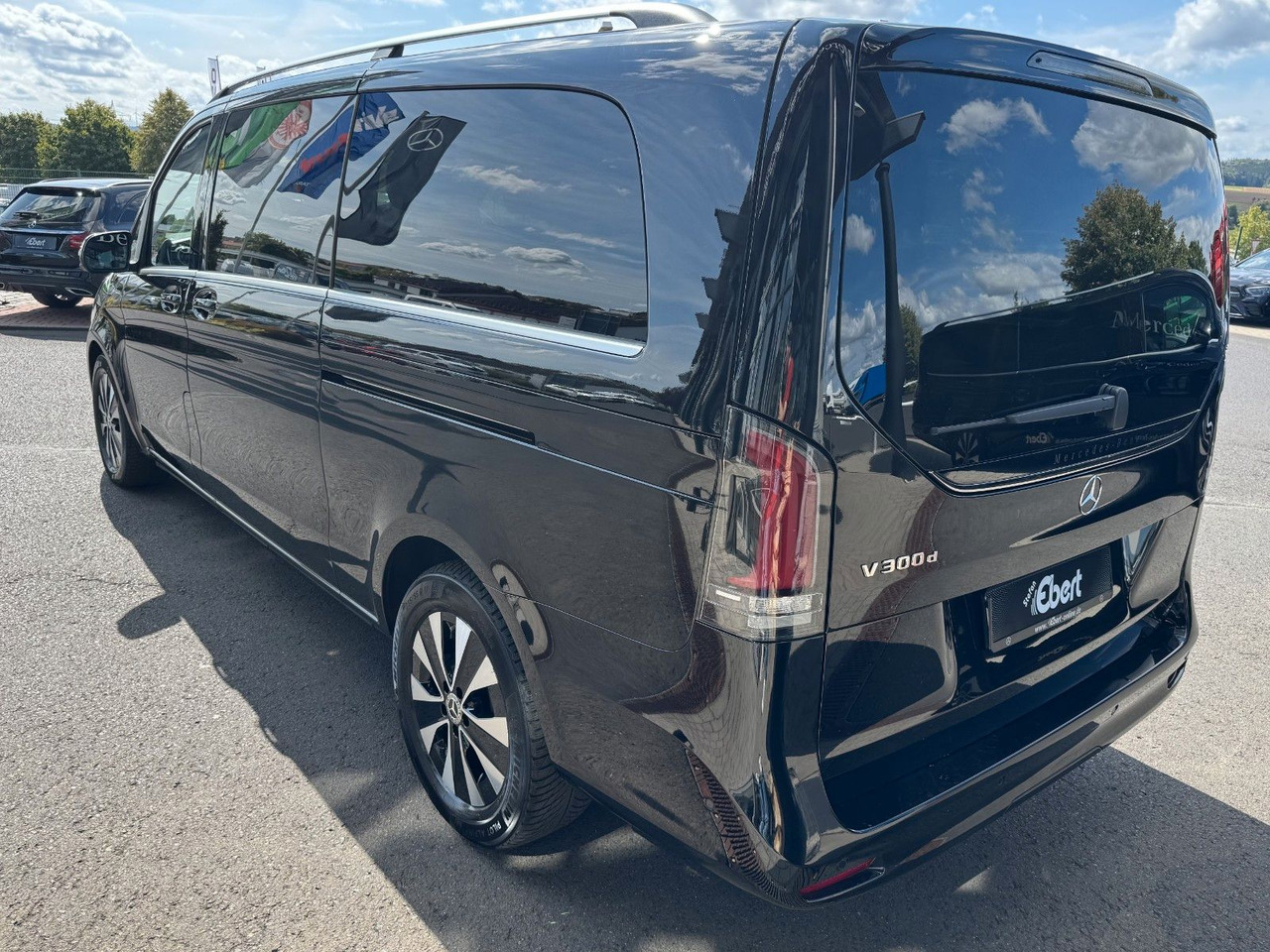 Mercedes-Benz V 300 d AVANTGARDE Extralang 360Kamera Standheiz - 旅行车:图3 Mercedes-Benz V 300 d AVANTGARDE Extralang 360Kamera Standheiz - 旅行车:图3