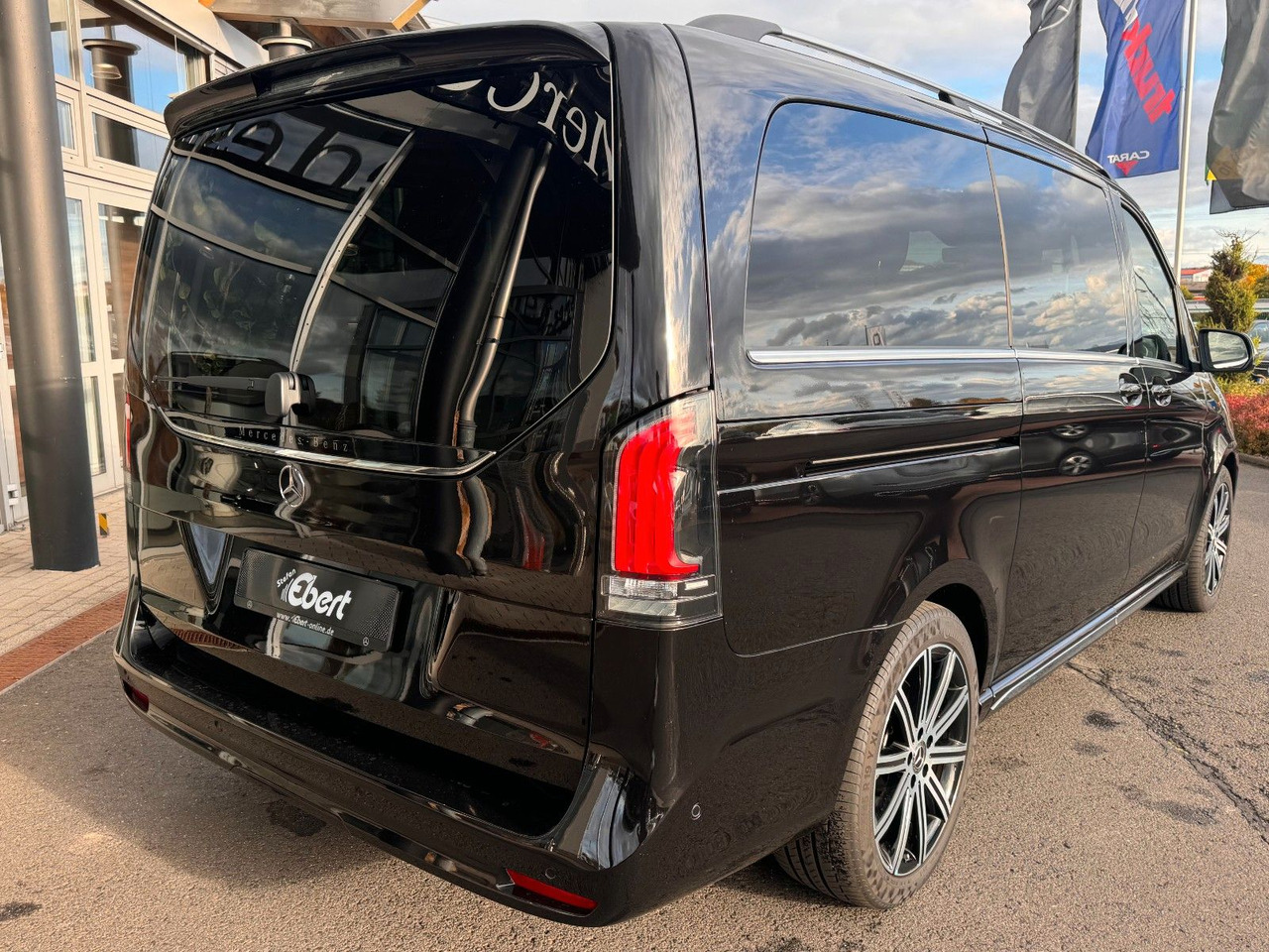 Mercedes-Benz V 300 d EXCLUSIVE AIRMATIC AHK2,5 Standheiz - 小型客车:图4 Mercedes-Benz V 300 d EXCLUSIVE AIRMATIC AHK2,5 Standheiz - 小型客车:图4