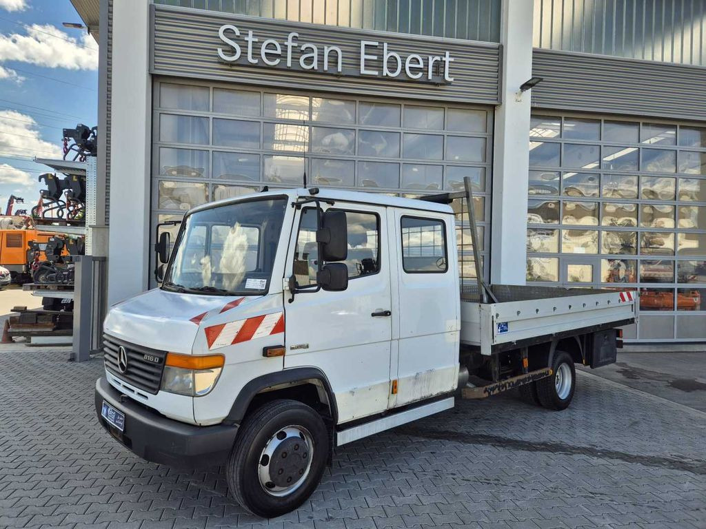 Mercedes-Benz Vario 816 DK DoKa 4x2 Pritsche 2x AHK - 平板货车, 康比货车:图1 Mercedes-Benz Vario 816 DK DoKa 4x2 Pritsche 2x AHK - 平板货车, 康比货车:图1