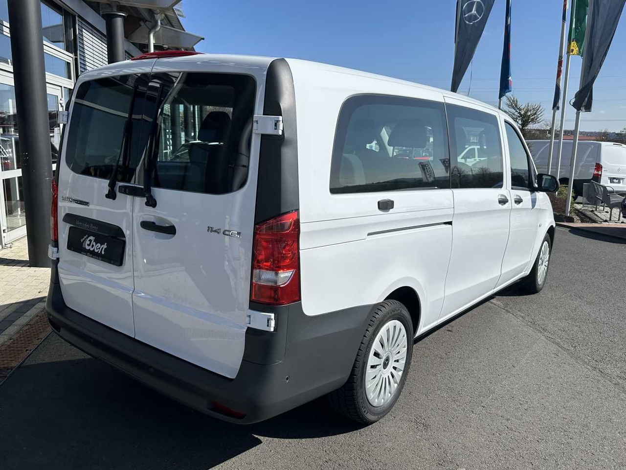 Mercedes-Benz Vito 114 CDI Tourer 8Sitze Klima Audio40 Kamera - 小型客车:图4 Mercedes-Benz Vito 114 CDI Tourer 8Sitze Klima Audio40 Kamera - 小型客车:图4