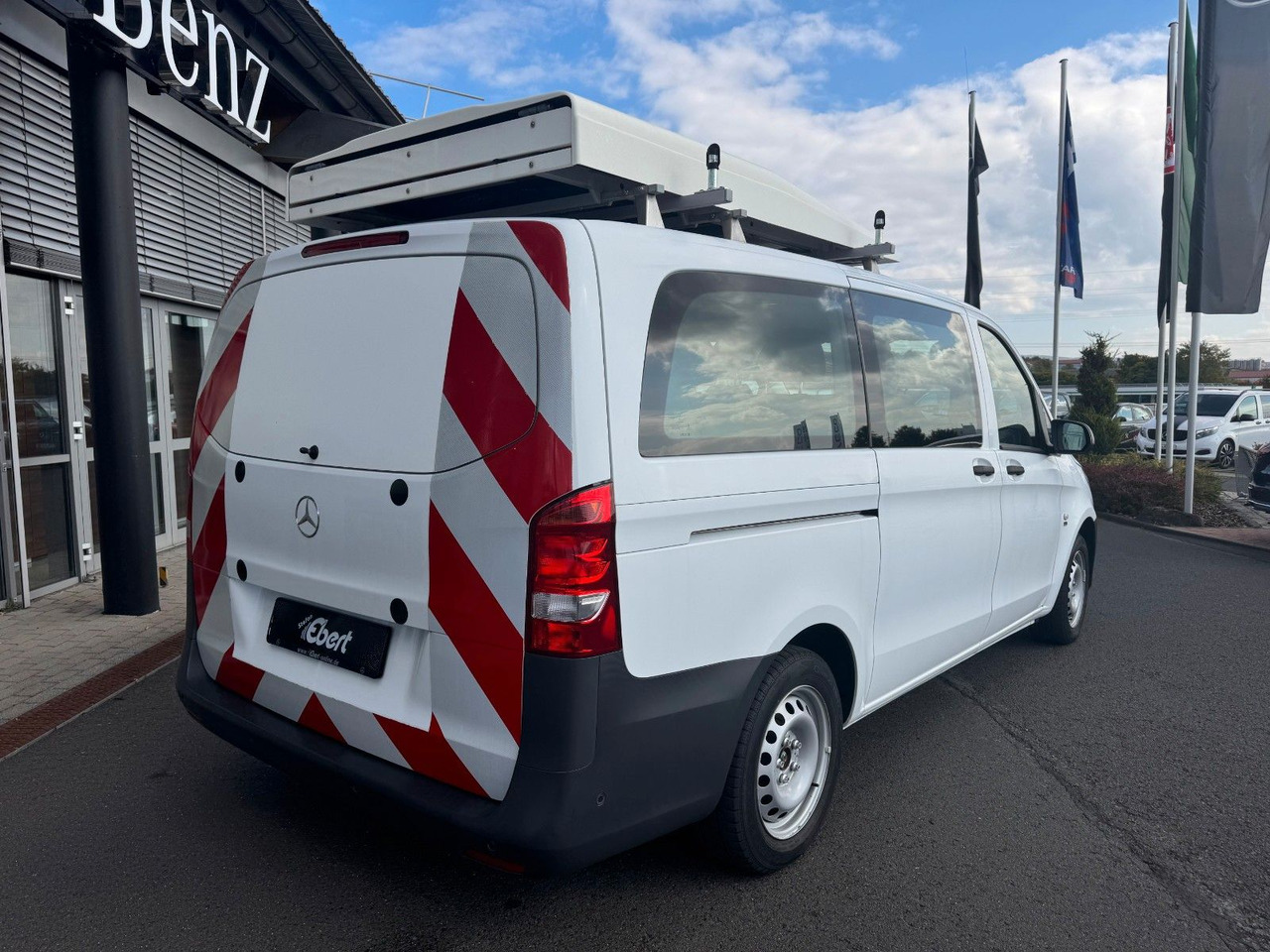 Mercedes-Benz Vito 114 CDI Tourer Begleitfahrzeug BF3+ / WVZ - 小型客车:图4 Mercedes-Benz Vito 114 CDI Tourer Begleitfahrzeug BF3+ / WVZ - 小型客车:图4