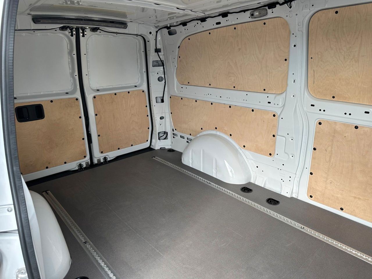紧凑型面包车 Mercedes-Benz Vito 116 CDI Extralang Klima Kamera SHZ：图6