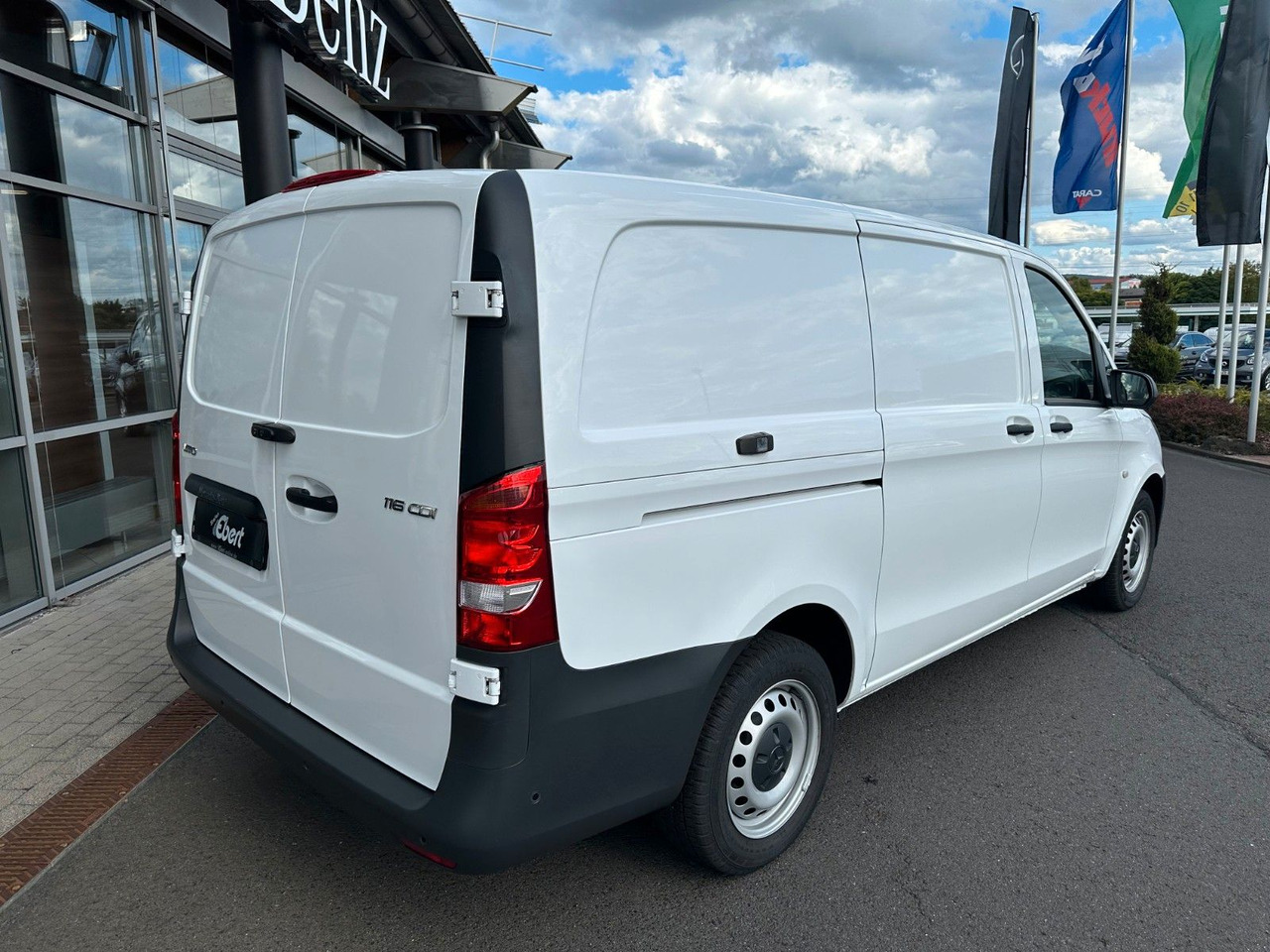 Mercedes-Benz Vito 116 CDI Klima Kamera Audio40 SHZ - 紧凑型面包车:图4 Mercedes-Benz Vito 116 CDI Klima Kamera Audio40 SHZ - 紧凑型面包车:图4