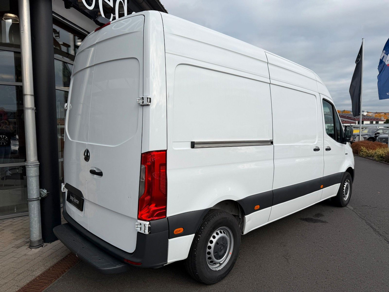 Mercedes-Benz eSprinter 312 Klima SHZ Kamera - 无侧窗厢式货车, 电动小型货车:图4 Mercedes-Benz eSprinter 312 Klima SHZ Kamera - 无侧窗厢式货车, 电动小型货车:图4