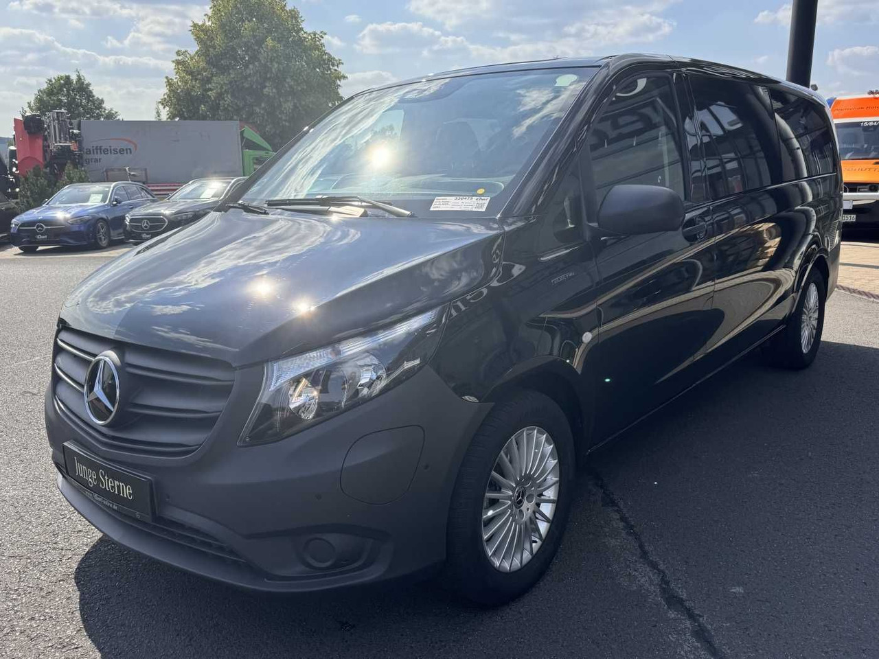 Mercedes-Benz eVito 129 Tourer Behinderten-/Rollstuhlrampe - 汽车:图4 Mercedes-Benz eVito 129 Tourer Behinderten-/Rollstuhlrampe - 汽车:图4
