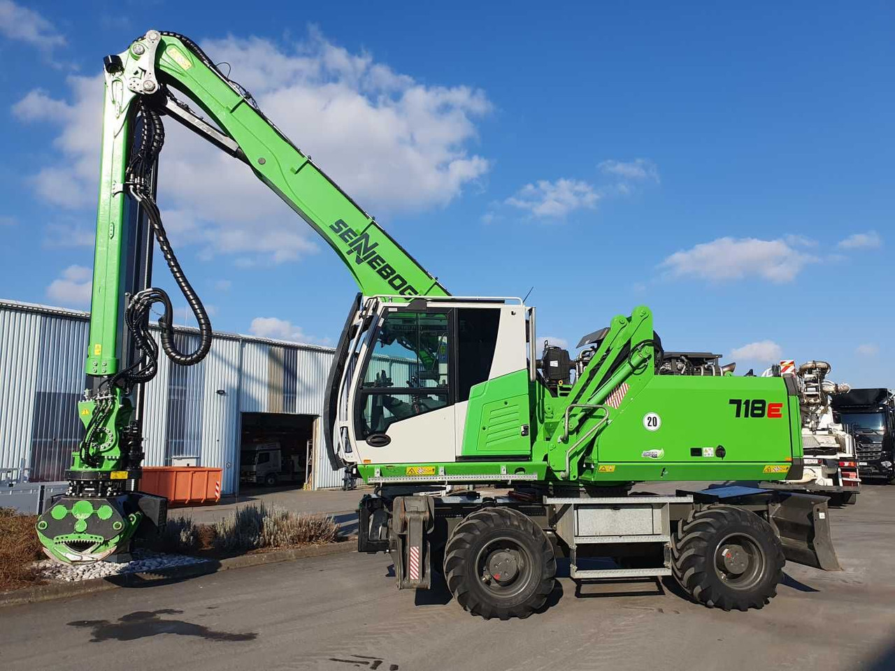 Sennebogen 718 / inkl. Albach Fällzange / nur 2.148h! - 垃圾/ 工业叉装车:图3 Sennebogen 718 / inkl. Albach Fällzange / nur 2.148h! - 垃圾/ 工业叉装车:图3