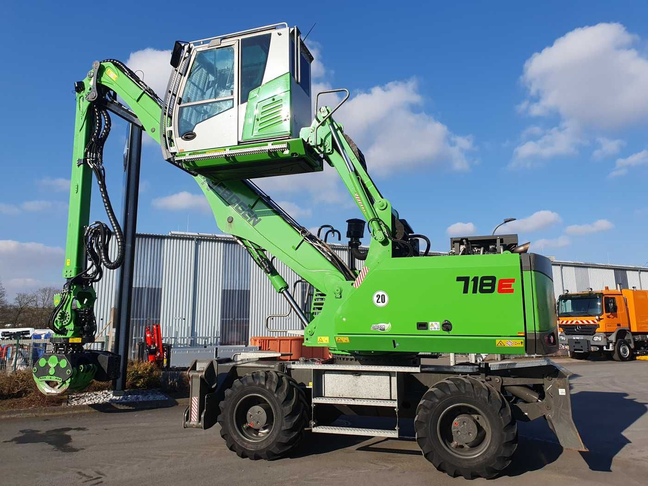 Sennebogen 718 / inkl. Albach Fällzange / nur 2.148h! - 垃圾/ 工业叉装车:图2 Sennebogen 718 / inkl. Albach Fällzange / nur 2.148h! - 垃圾/ 工业叉装车:图2