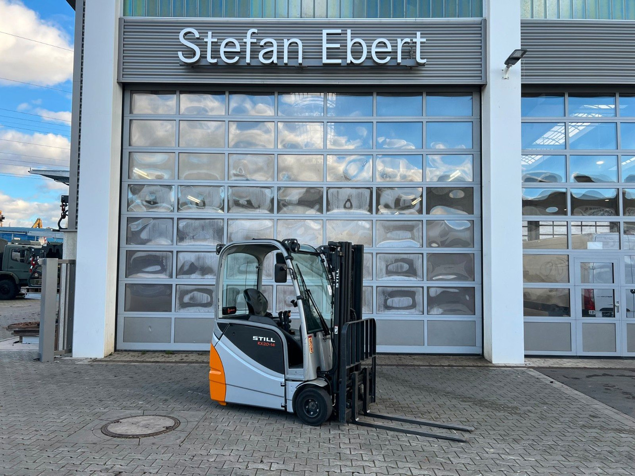 Still RX20-14 / Triplex: 4.60m! / nur 2.438h! / SS - 电动叉车:图1 Still RX20-14 / Triplex: 4.60m! / nur 2.438h! / SS - 电动叉车:图1