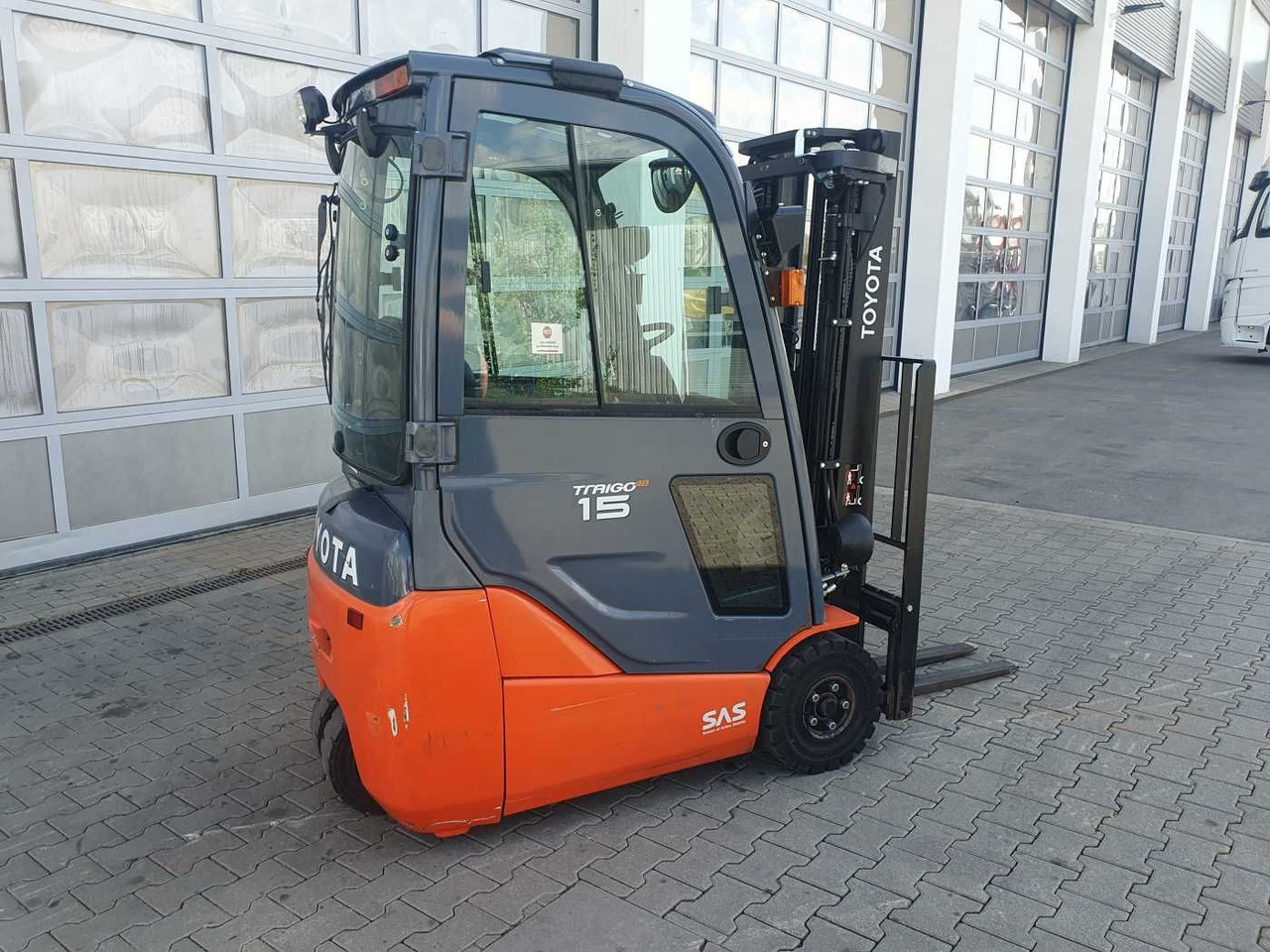 Toyota 8FBET15 / Triplex: 4.30m / nur 3.412h! / 2022 - 电动叉车:图3 Toyota 8FBET15 / Triplex: 4.30m / nur 3.412h! / 2022 - 电动叉车:图3