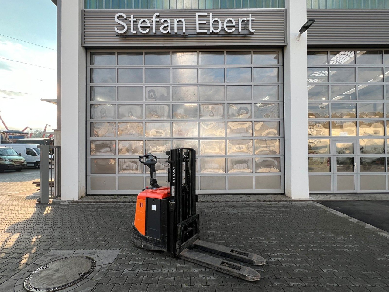 Toyota SPE 125 L / nur 382h ! / Hochhubwagen / 3.350mm - 堆垛机:图1 Toyota SPE 125 L / nur 382h ! / Hochhubwagen / 3.350mm - 堆垛机:图1