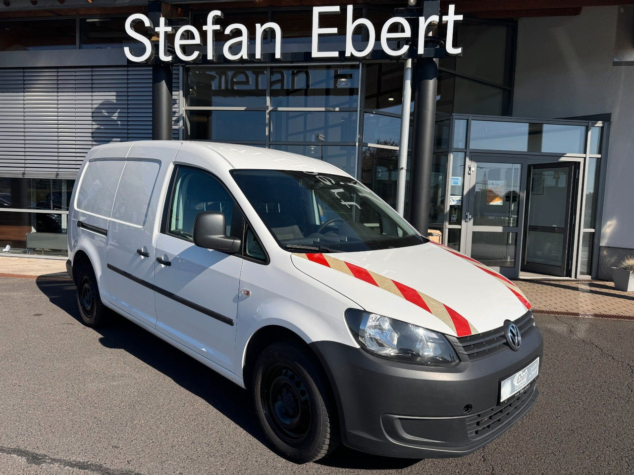 Volkswagen VW Caddy 2.0 TDI 4Motion Maxi Kasten Regal - 无侧窗厢式货车:图1 Volkswagen VW Caddy 2.0 TDI 4Motion Maxi Kasten Regal - 无侧窗厢式货车:图1