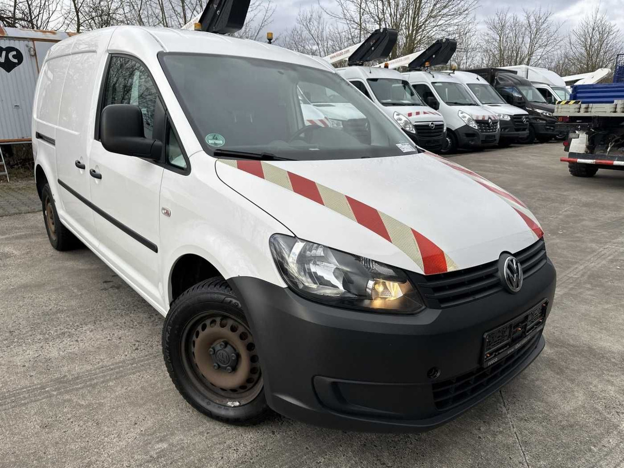 Volkswagen VW Caddy 2.0 TDI 4Motion Maxi Kasten Regal - 无侧窗厢式货车:图2 Volkswagen VW Caddy 2.0 TDI 4Motion Maxi Kasten Regal - 无侧窗厢式货车:图2