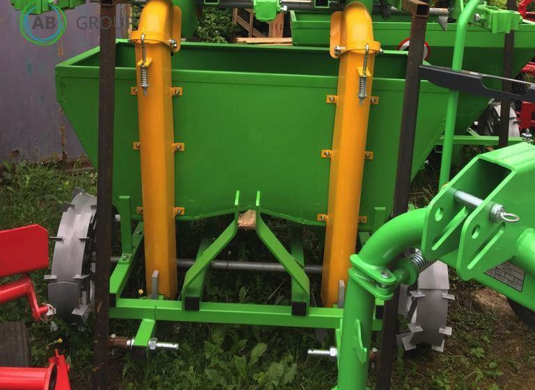 Bomet two-row potato planter Gemini S239 - 马铃薯种植机:图3 Bomet two-row potato planter Gemini S239 - 马铃薯种植机:图3