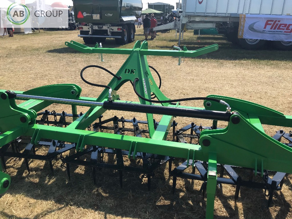 Dziekan hydraulic folding meadow harrow WUKA 5m 5C20H - 链耙:图5 Dziekan hydraulic folding meadow harrow WUKA 5m 5C20H - 链耙:图5