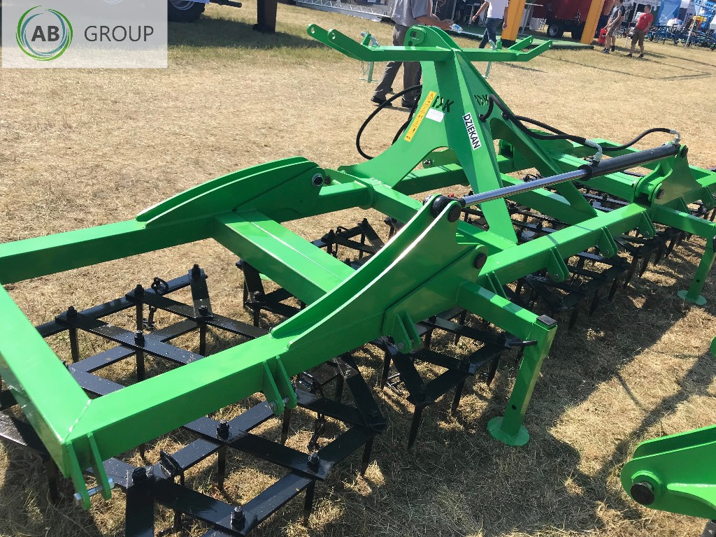 Dziekan hydraulic folding meadow harrow WUKA 5m 5C20H - 链耙:图1 Dziekan hydraulic folding meadow harrow WUKA 5m 5C20H - 链耙:图1