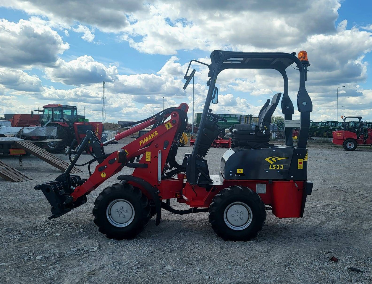Fimaks mini loader LS33 - on stock - 紧凑型装载机:图5 Fimaks mini loader LS33 - on stock - 紧凑型装载机:图5