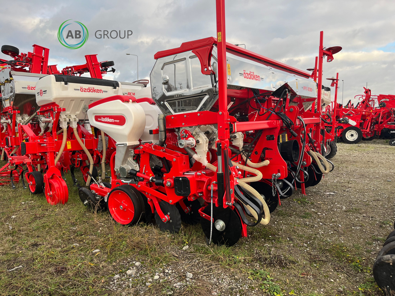 Siewnik do kukurydzy 6-rzędowy VPYT-D300 na ramie półteleskopowej z nawożeniem wgłębnym - 精准播种机:图2 Siewnik do kukurydzy 6-rzędowy VPYT-D300 na ramie półteleskopowej z nawożeniem wgłębnym - 精准播种机:图2