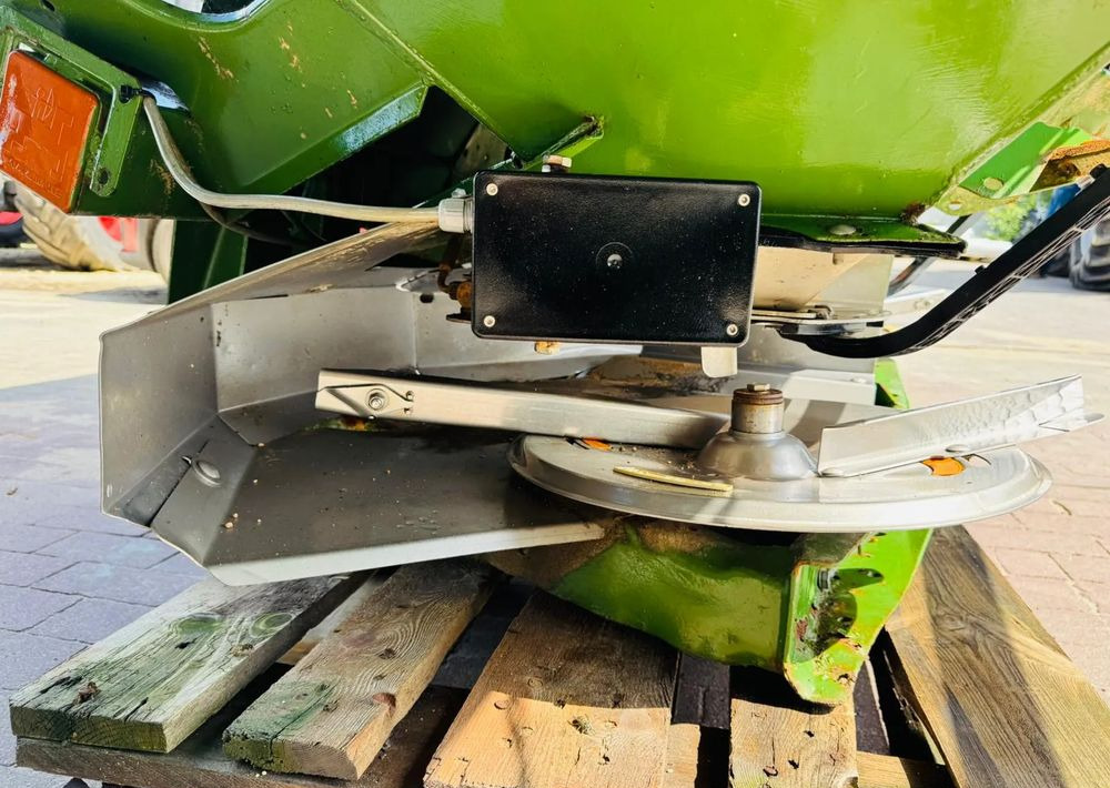 Amazone ZA-M maxiS - 肥料撒施机:图2 Amazone ZA-M maxiS - 肥料撒施机:图2