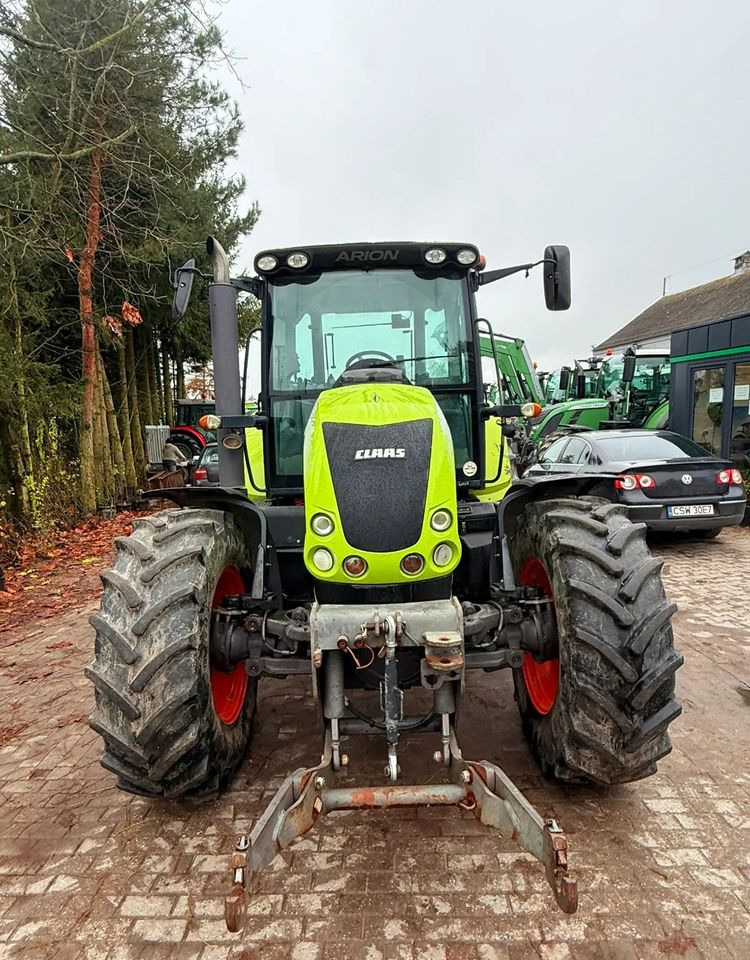 Claas Arion 620 - 拖拉机:图2 Claas Arion 620 - 拖拉机:图2