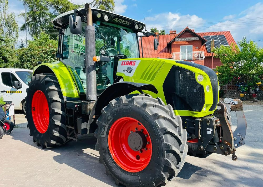 Claas Arion 620 - 拖拉机:图1 Claas Arion 620 - 拖拉机:图1