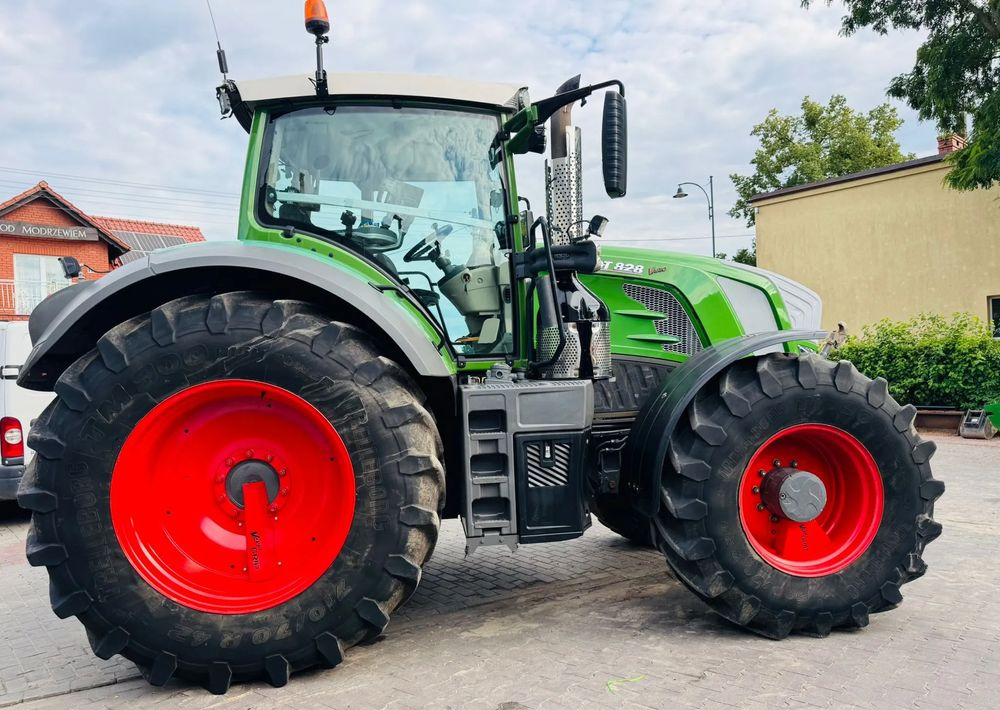 Fendt 828 Vario Profi Plus - 拖拉机:图4 Fendt 828 Vario Profi Plus - 拖拉机:图4