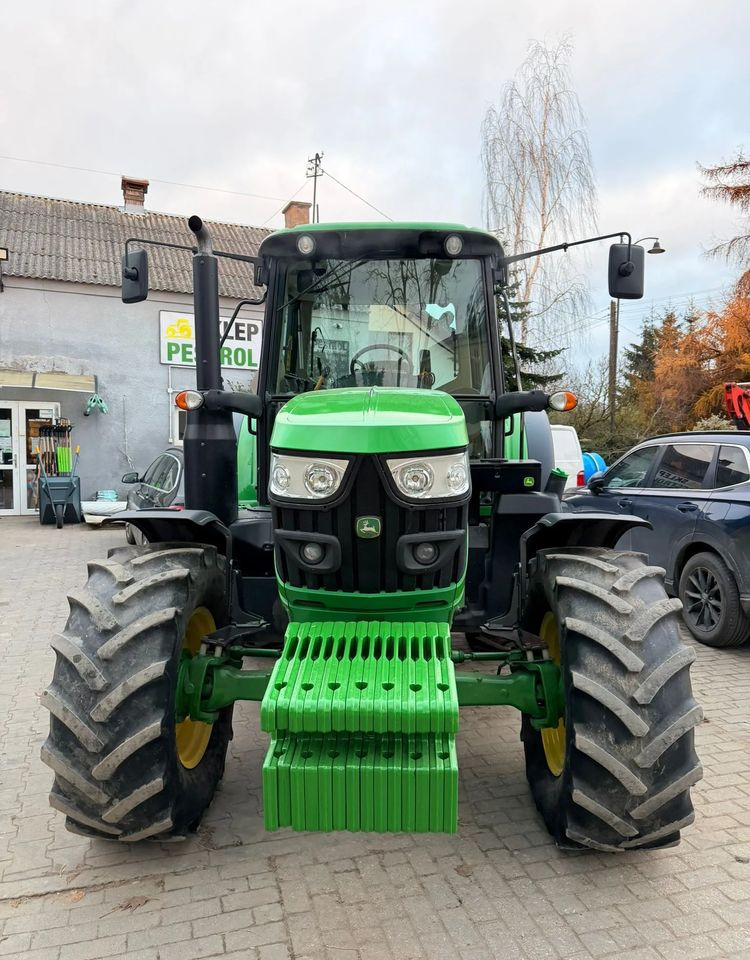 John Deere 6120M - 拖拉机:图4 John Deere 6120M - 拖拉机:图4