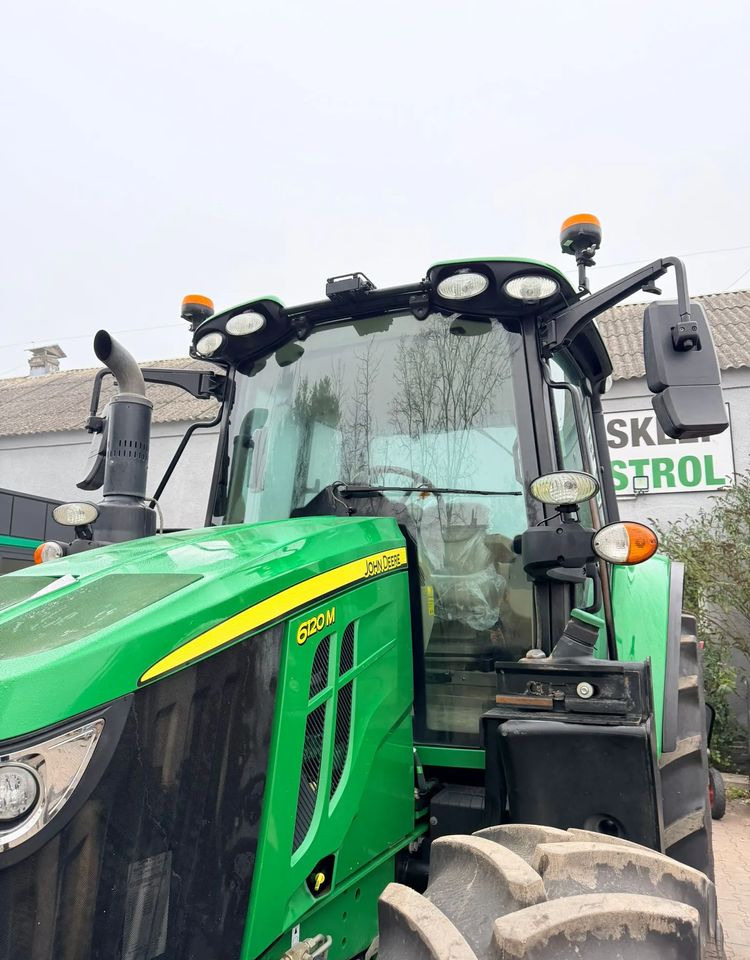 John Deere 6120M - 拖拉机:图4 John Deere 6120M - 拖拉机:图4