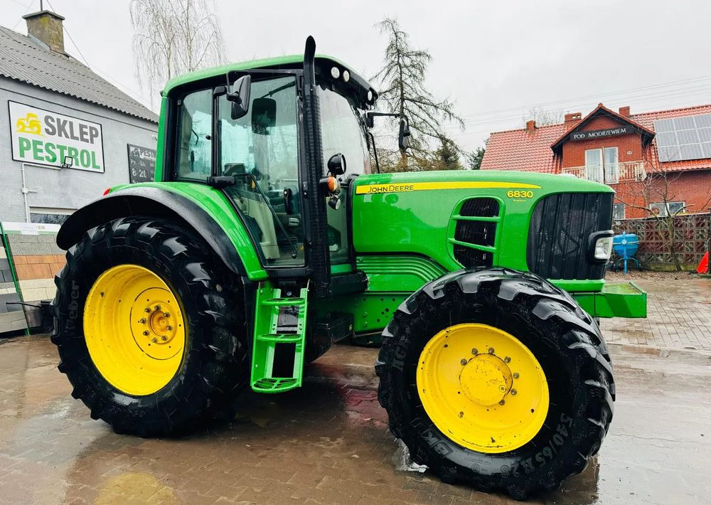 John Deere 6830 PREMIUM - 拖拉机:图2 John Deere 6830 PREMIUM - 拖拉机:图2