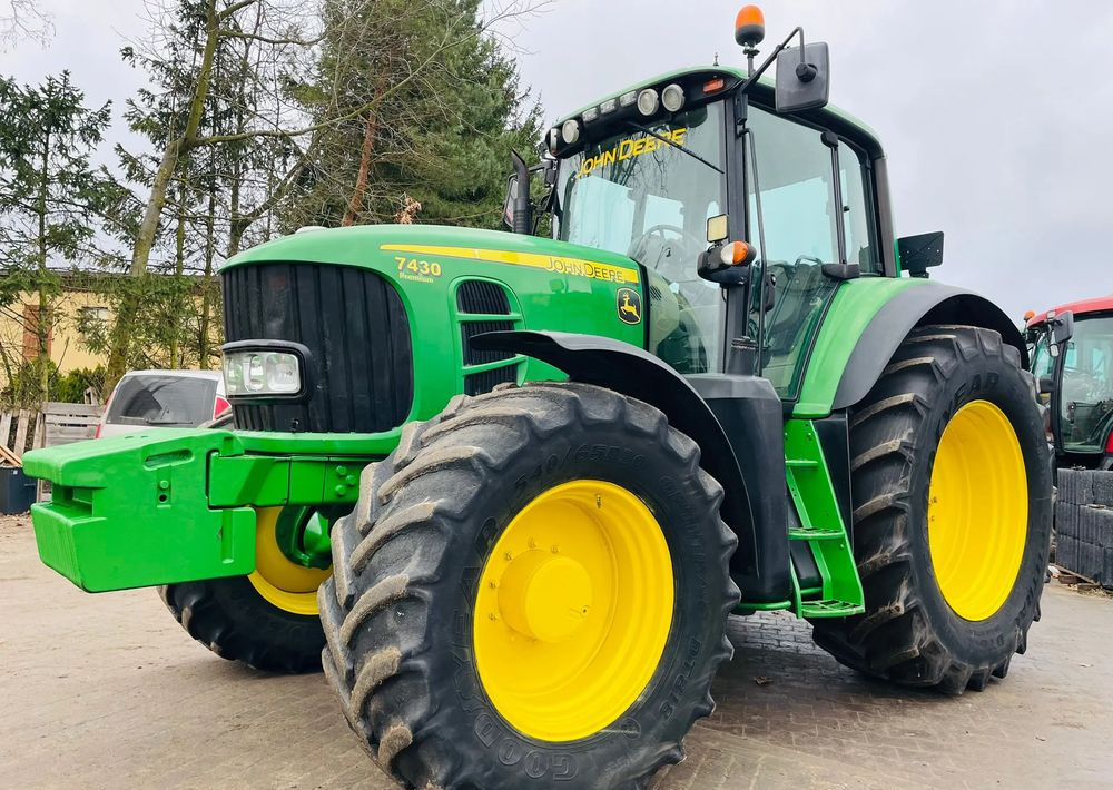 John Deere 7430 - 拖拉机:图1 John Deere 7430 - 拖拉机:图1