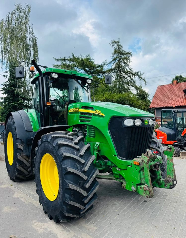 John Deere 7920 - 拖拉机:图1 John Deere 7920 - 拖拉机:图1