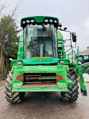 John Deere W440 - 联合收割机:图2 John Deere W440 - 联合收割机:图2