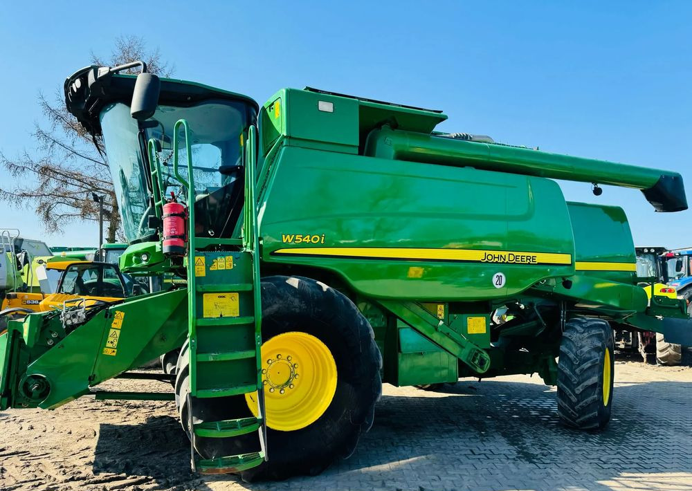 John Deere W540i - 联合收割机:图3 John Deere W540i - 联合收割机:图3