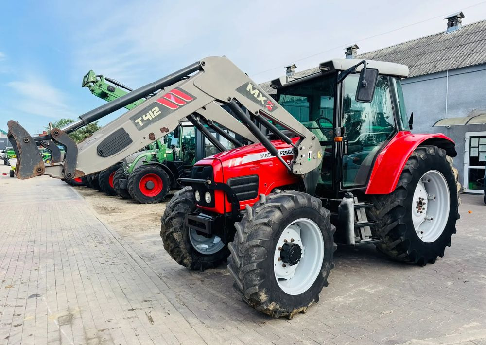 Massey Ferguson 5460 - 拖拉机:图1 Massey Ferguson 5460 - 拖拉机:图1