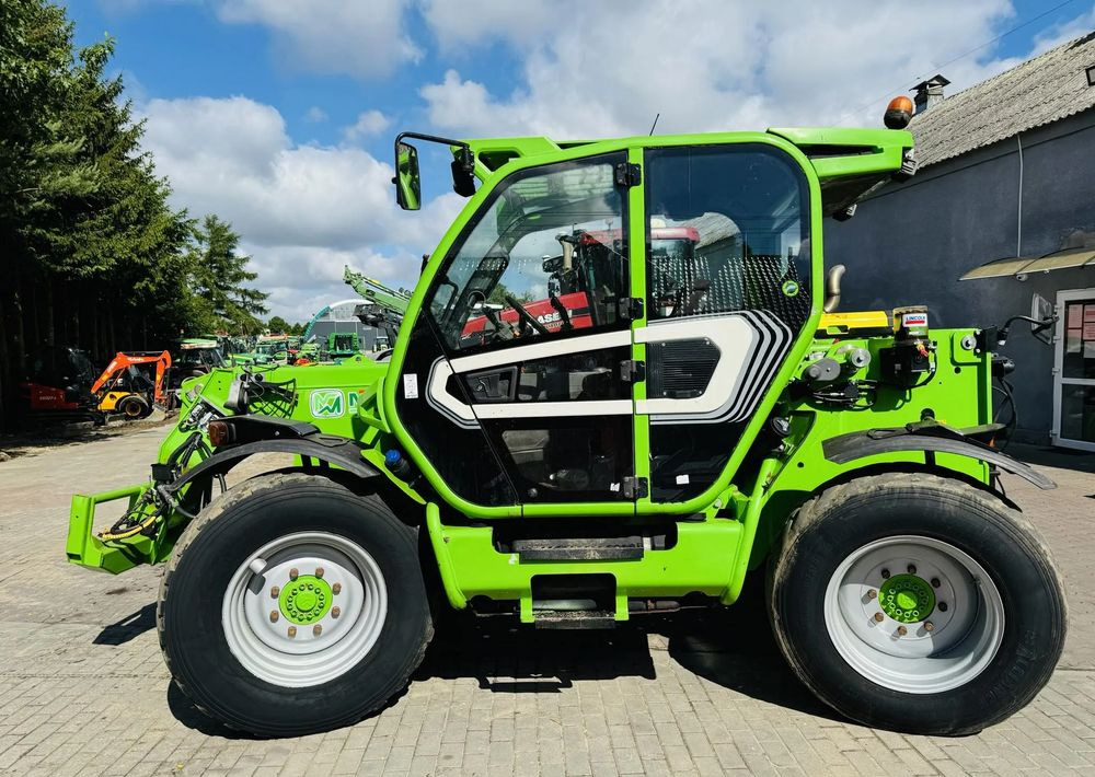 Merlo TF42.7 CS - 伸缩臂叉装车:图2 Merlo TF42.7 CS - 伸缩臂叉装车:图2