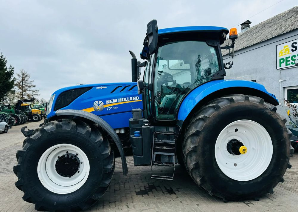 New Holland T7.230 AUTOCOMMAND - 拖拉机:图3 New Holland T7.230 AUTOCOMMAND - 拖拉机:图3