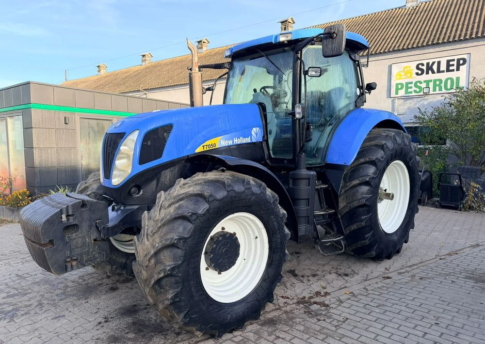 New Holland T7050 - 拖拉机:图1 New Holland T7050 - 拖拉机:图1